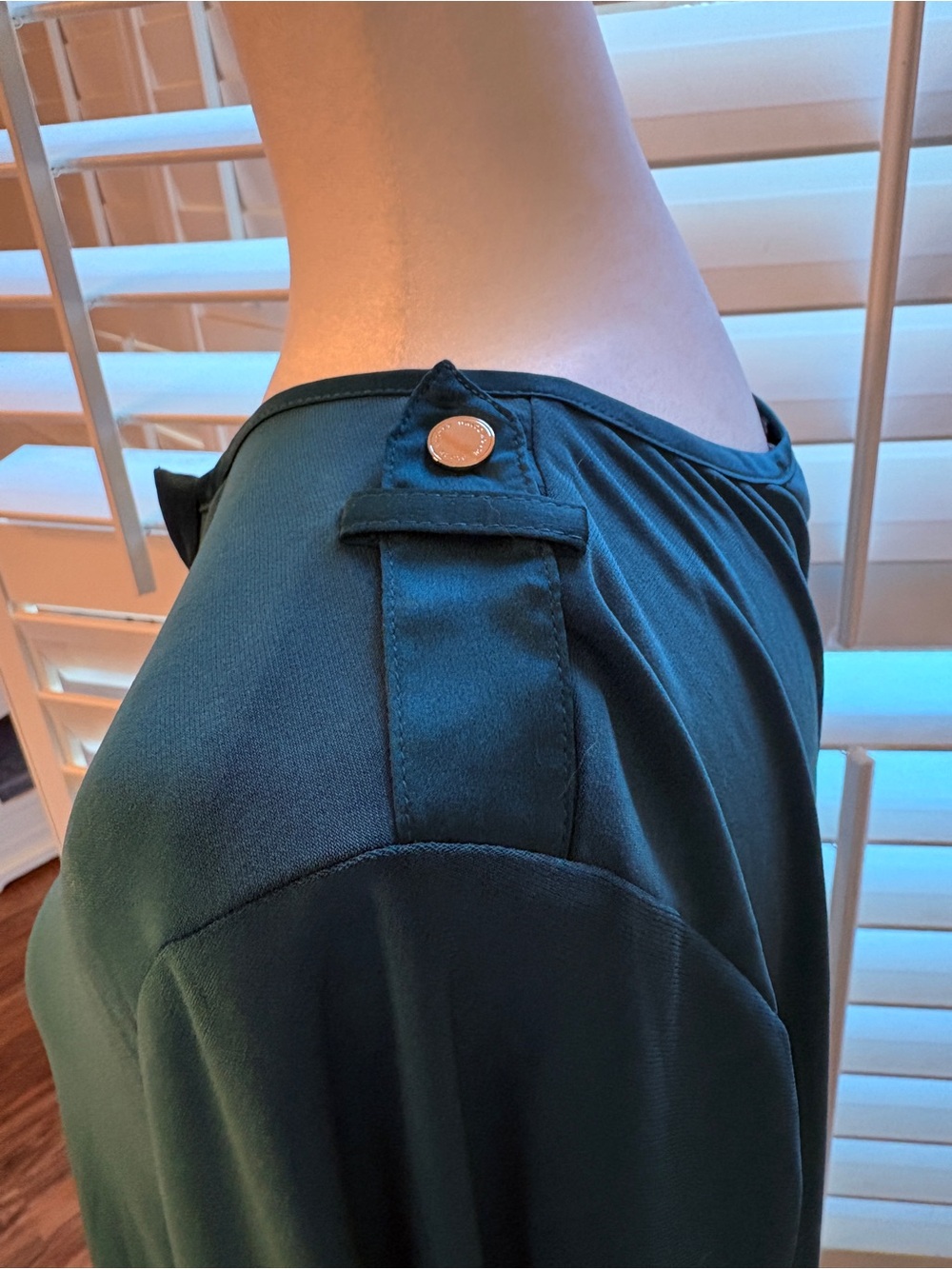 White House Black Market Teal Green Button-Front V-Neck Blouse - Picture 5 of 10